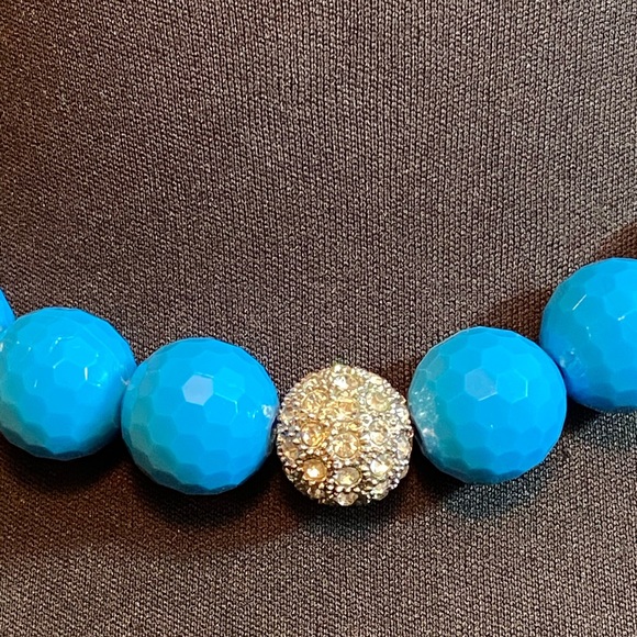 Blue Chunky Beaded Necklace - Picture 7 of 7